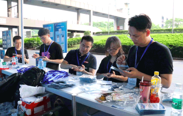 大型展覽會的布展展臺設(shè)計制作搭建  第7張